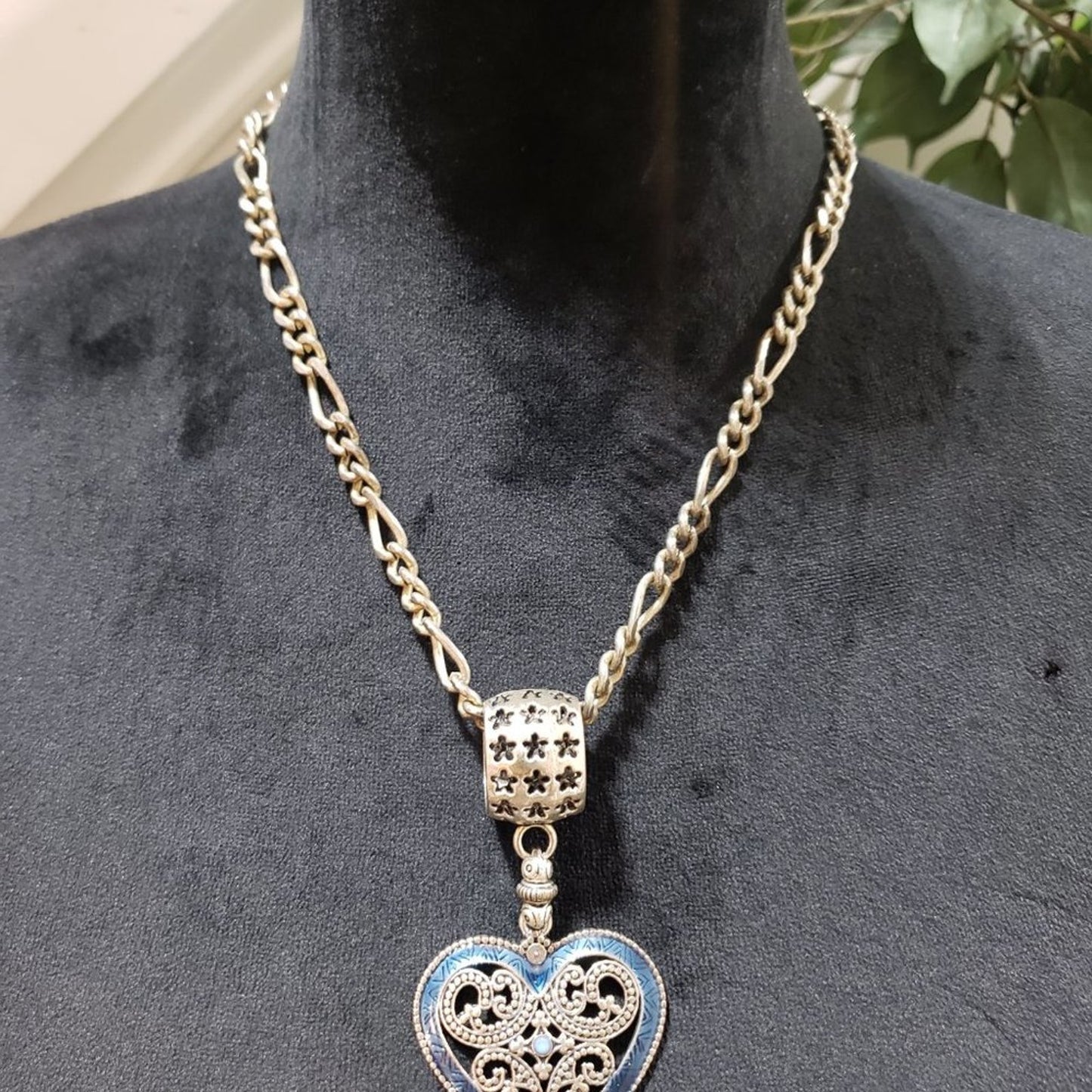Womens Fashion Blue Collar Pendant Heart Locket Necklace with Lobster Clasp