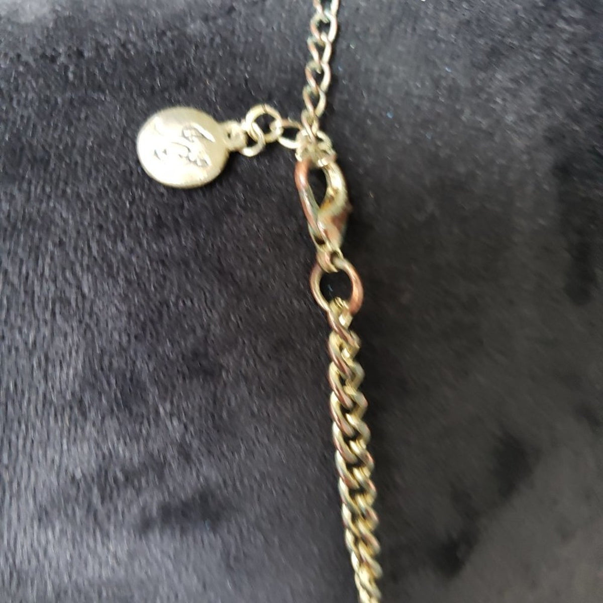 Women's Vintage Gold Tone Blue Oval Shape Beaded Chunky Necklace