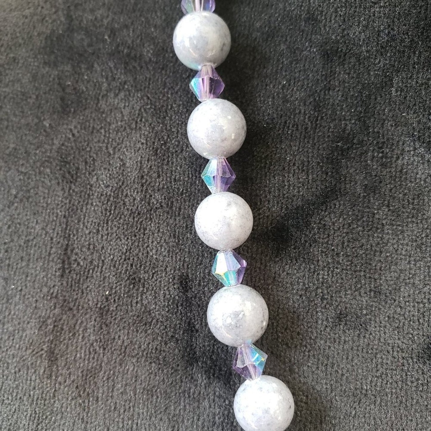 Vintage Womens Milk White Glass Beads Crystal Beaded Necklace