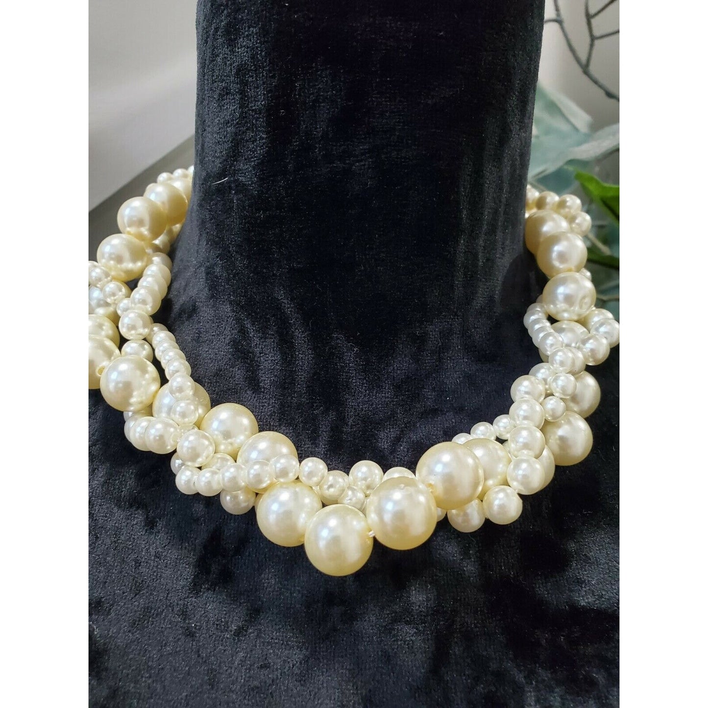 Double Layered White Pearl Fashion Necklace