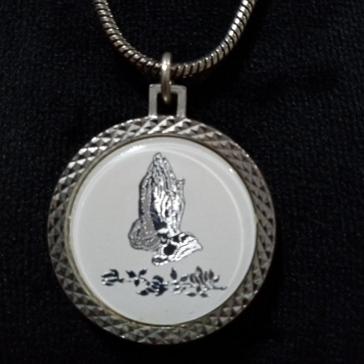 Womens Fashion Silver Tone Big Religious Carved Pendant Long Necklace w/ Lobster