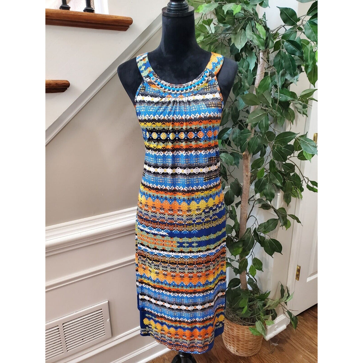 Mlle Gabrielle Women's Multi Round Neck Sleeveless Knee Length Dress Size 1X