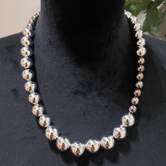 Womens Fashions Silver Beaded Ball Collar Necklace with Lobster Clasp