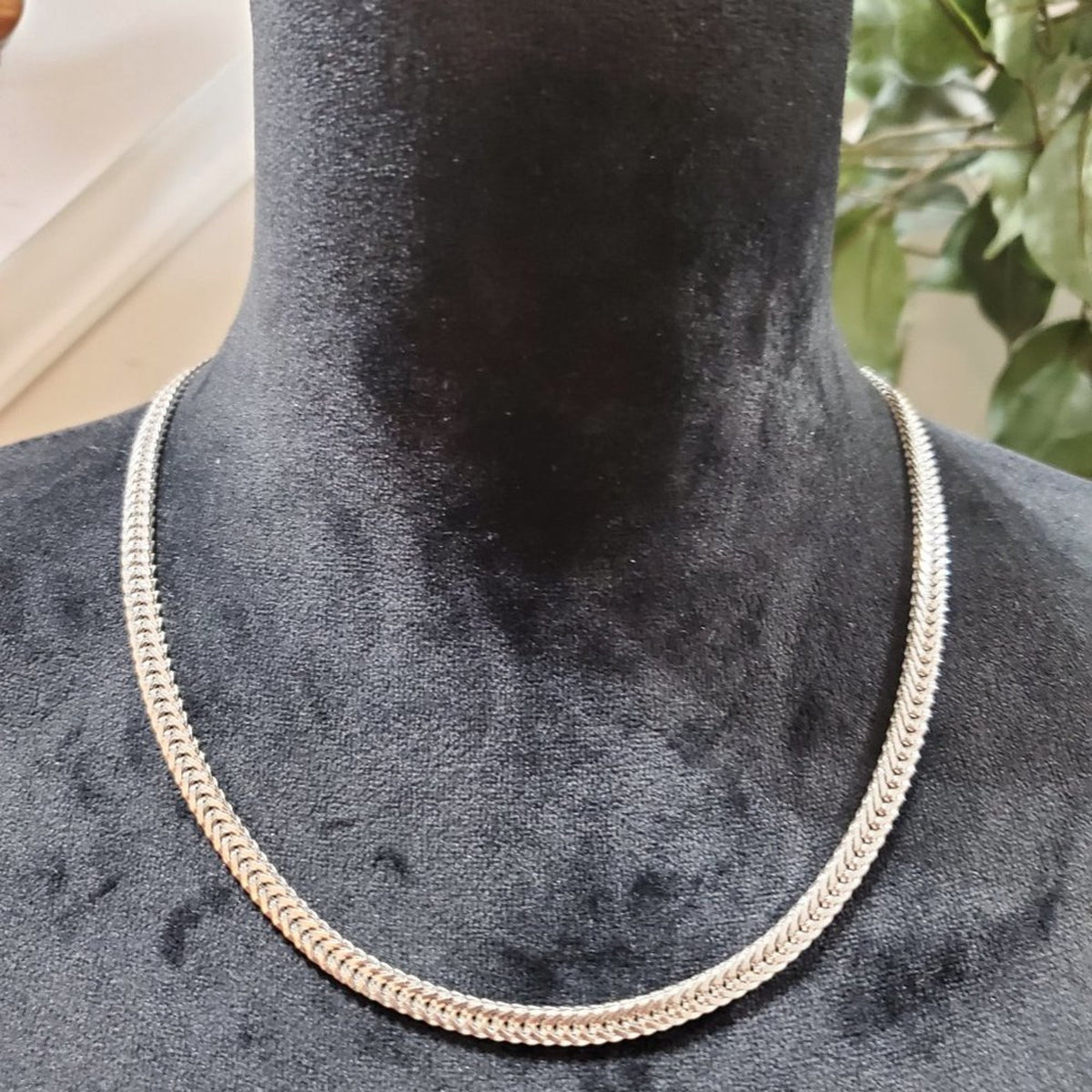 Women's Silver Cuban link Chain Fashion Jewelry Necklace