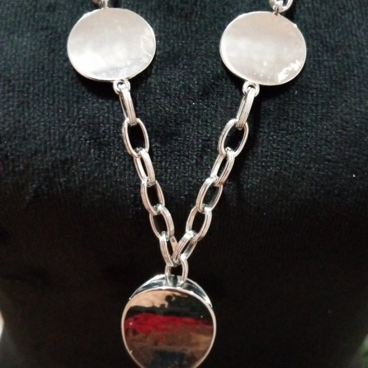 Womens Fashion Silver Tone Free Falling Hammered Circle Necklace with Lobster