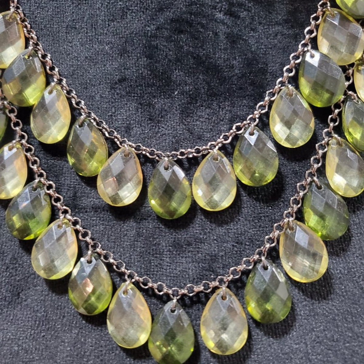 Women's Green Water Drop Charm Beaded Chain Pendant Necklace