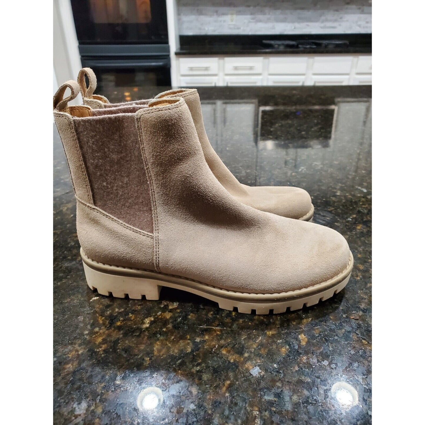 Crown Vintage Women Suede Leather Slip on Combat Fashion Boots Chelsea Size 6.5M