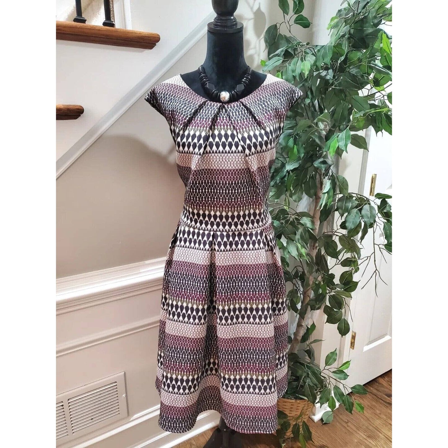 Mystic Women's Multicolor Polyester Round Neck Sleeveless Knee Length Dress 3X