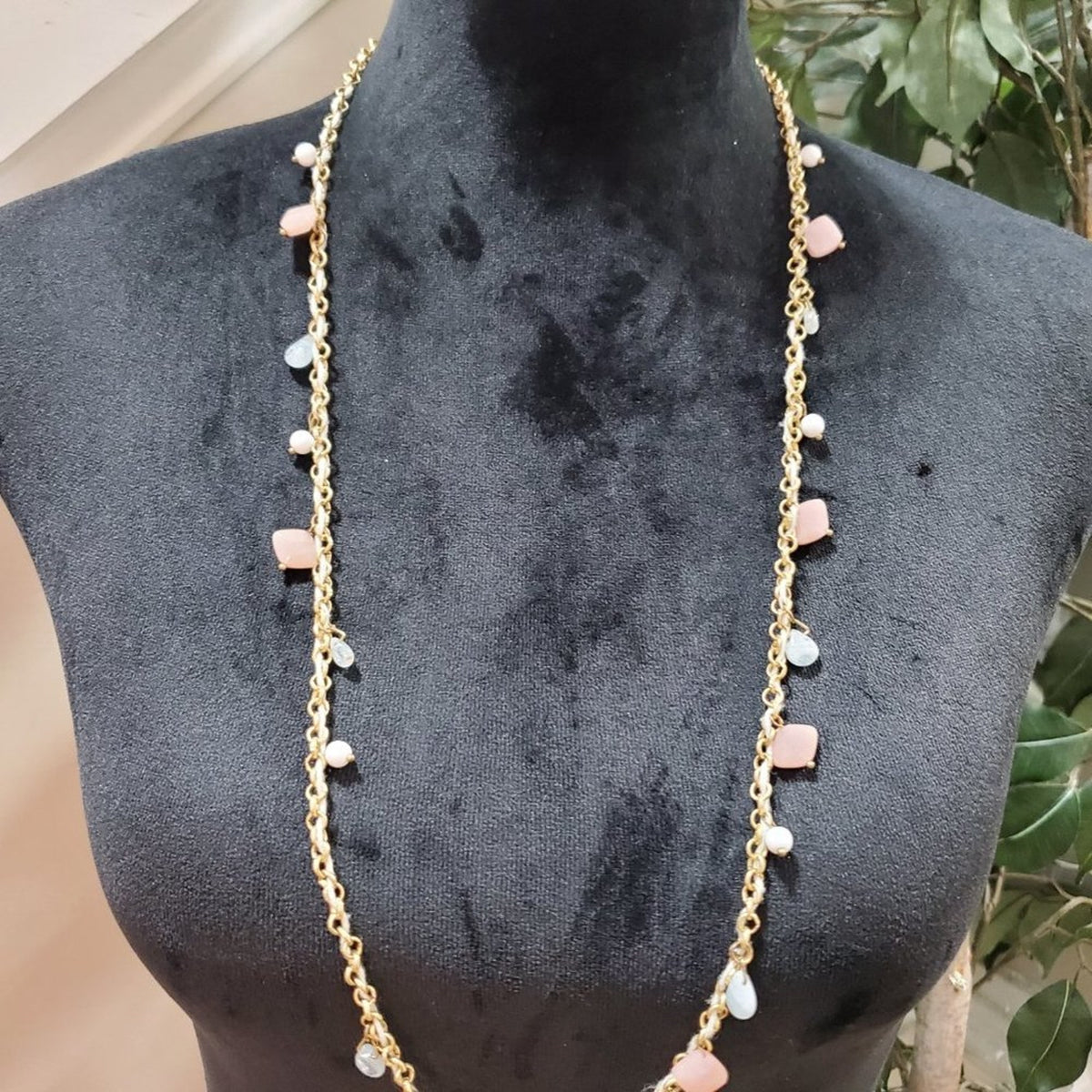 Womens White & Pink Stunning Pearl Gold Plated Earring Chain Necklace