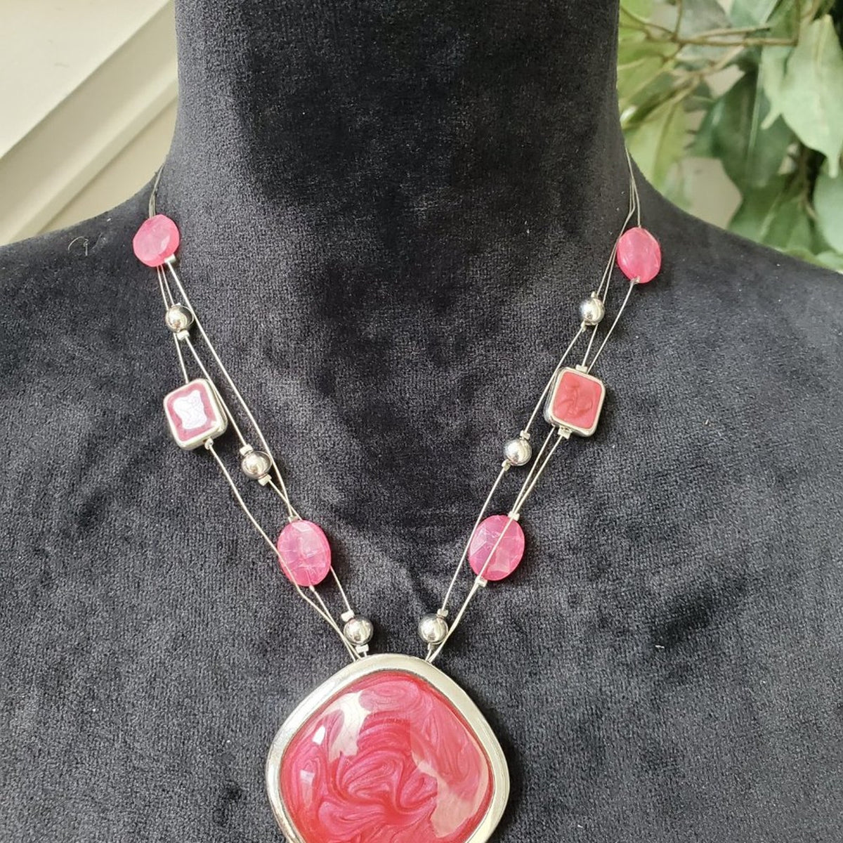 NY Women's Red Round Gemstone with Lobster Clasp Pendant Necklace