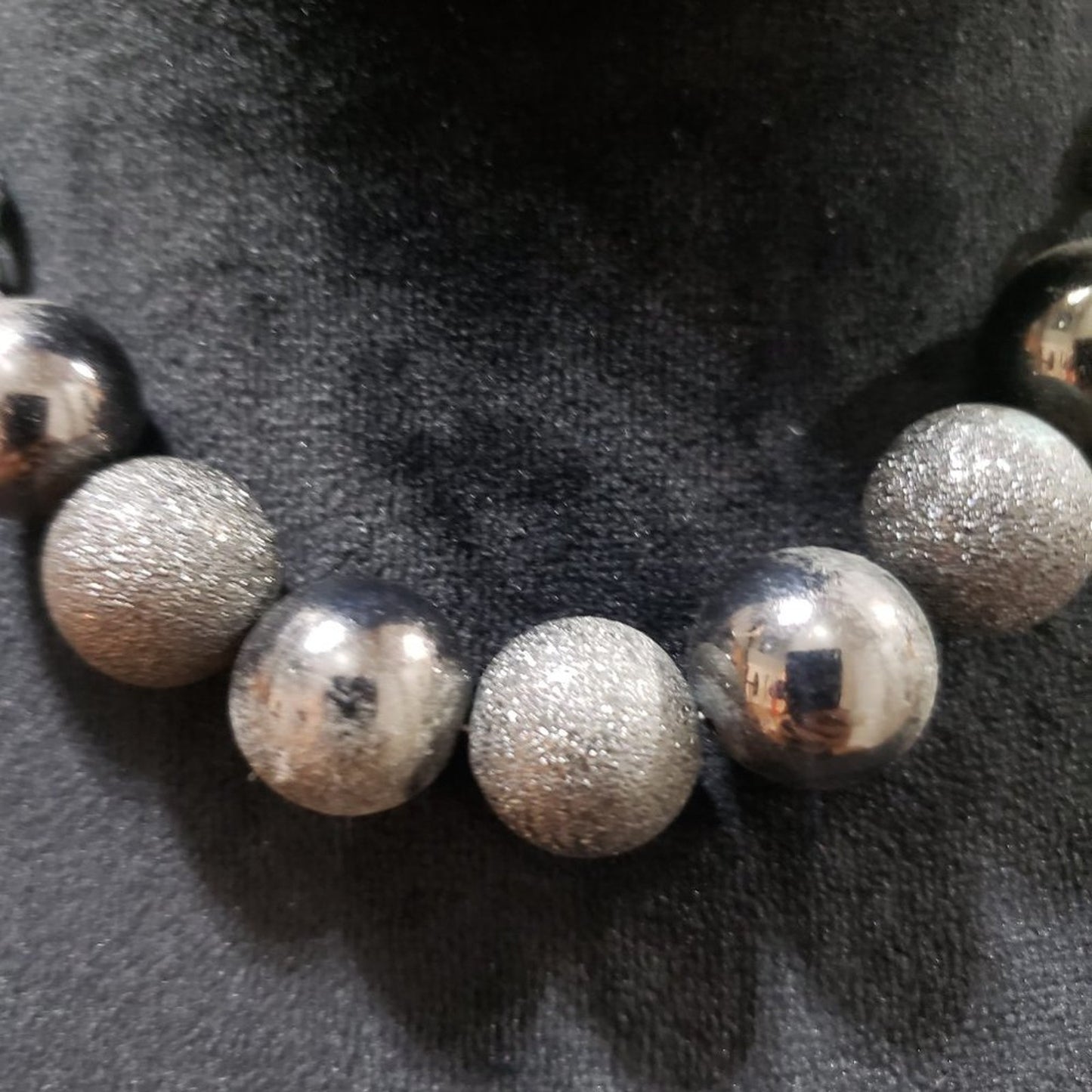 Women's Silver Tone Pearl Round Shape Beaded Statement Fashion Necklace