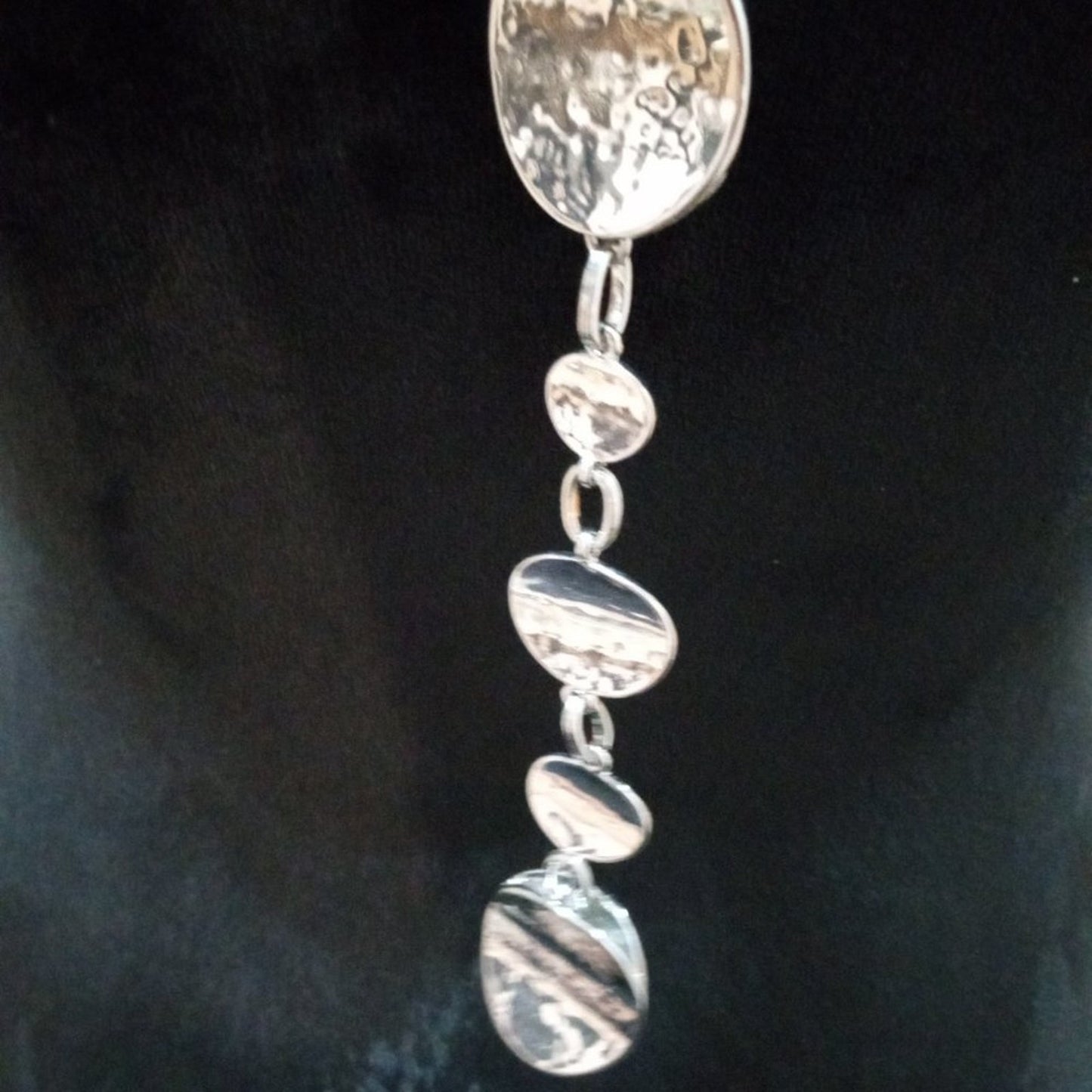 Womens Fashion Silver Tone Free Falling Hammered Circle Necklace with Lobster