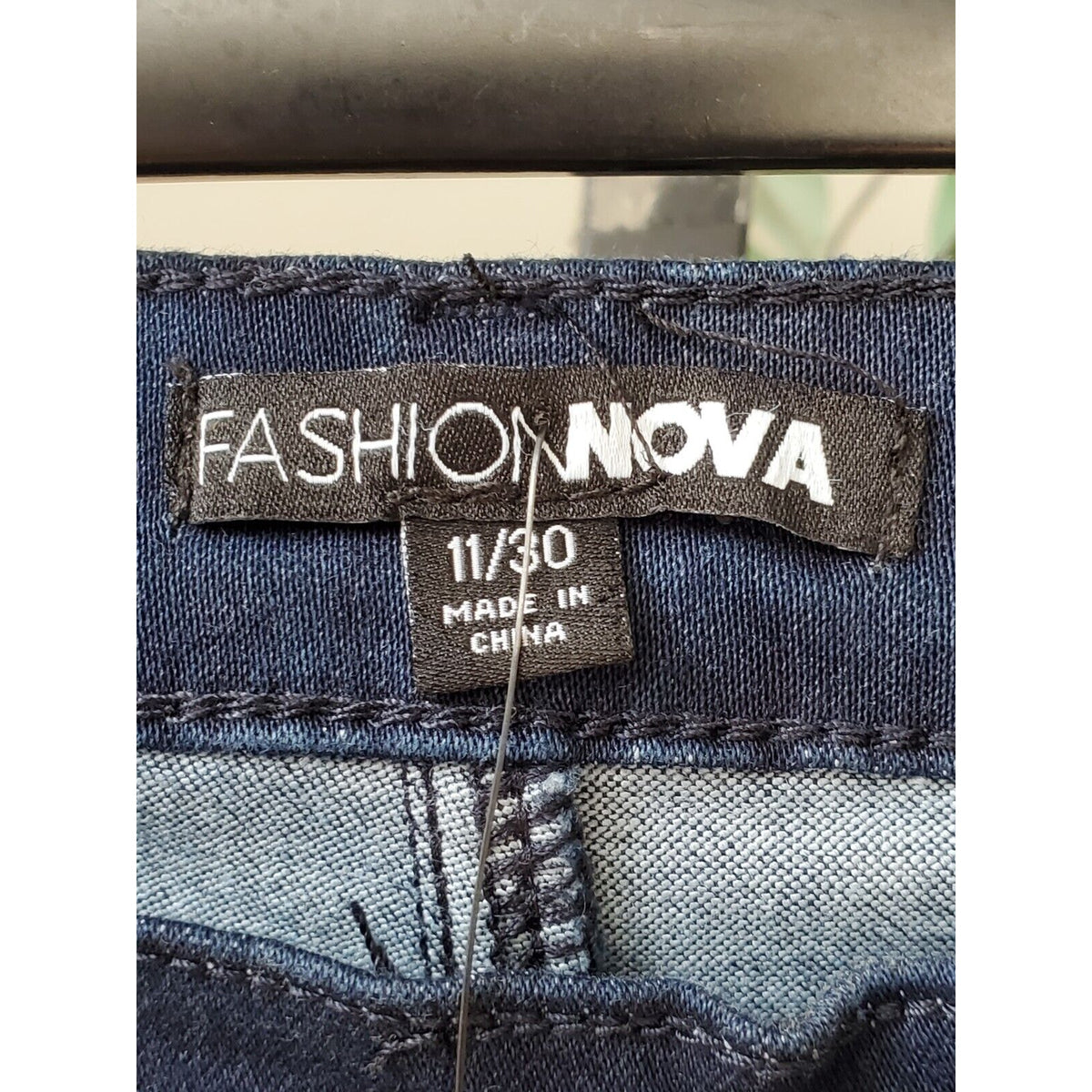 Fashion Nova Women's Blue Denim Cotton Legs Dark Wash Casual Flare Jeans 11/30