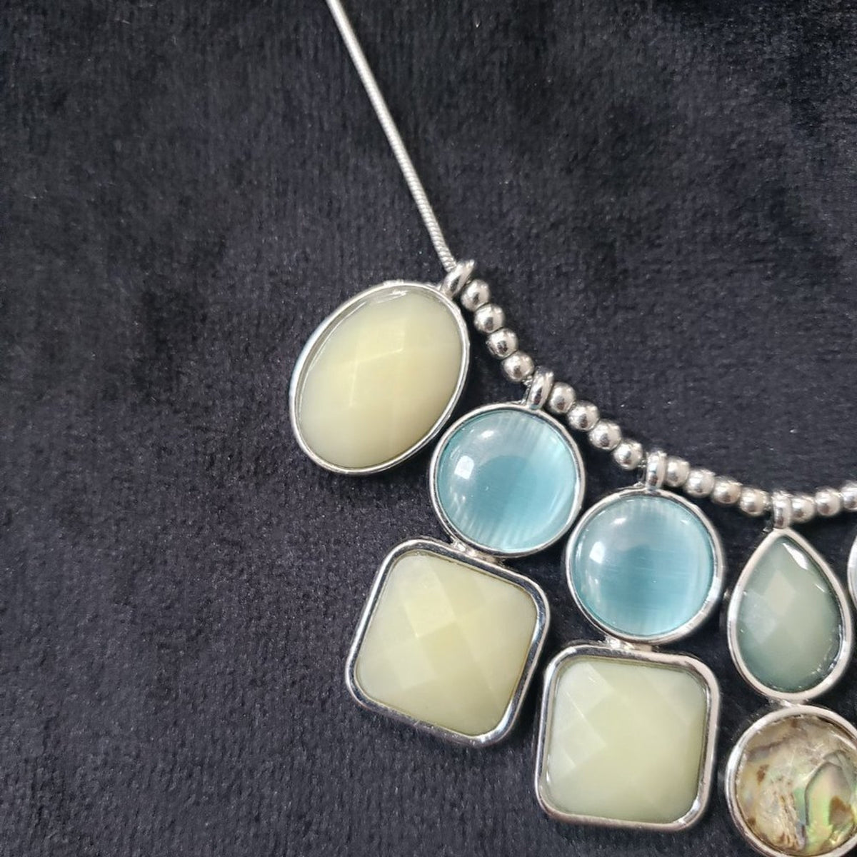 Green Blue Acrylic Bead Necklace Square Round Dangles Bib Silver Tone