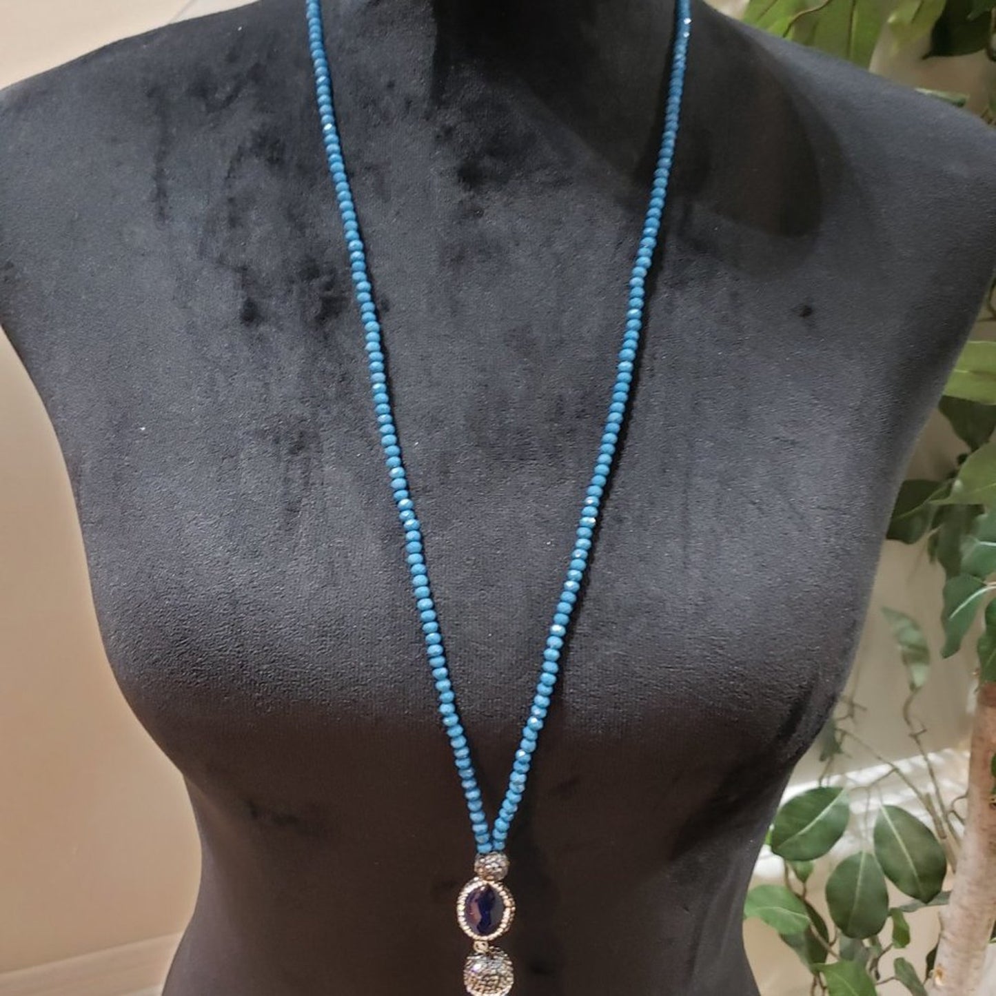 Womens Fashions Blue Rhinestone Beaded Pendant Teardrop Necklace Jewelry