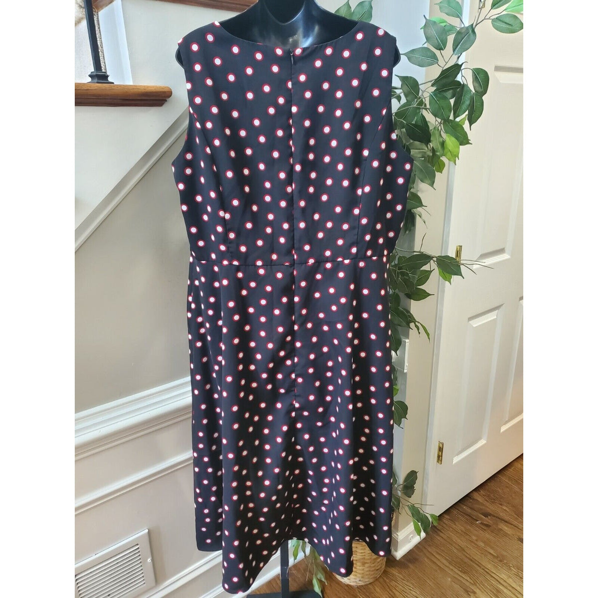 Studio I Black Red & White Polyester Round Neck Sleeveless Knee Length Dress 20W