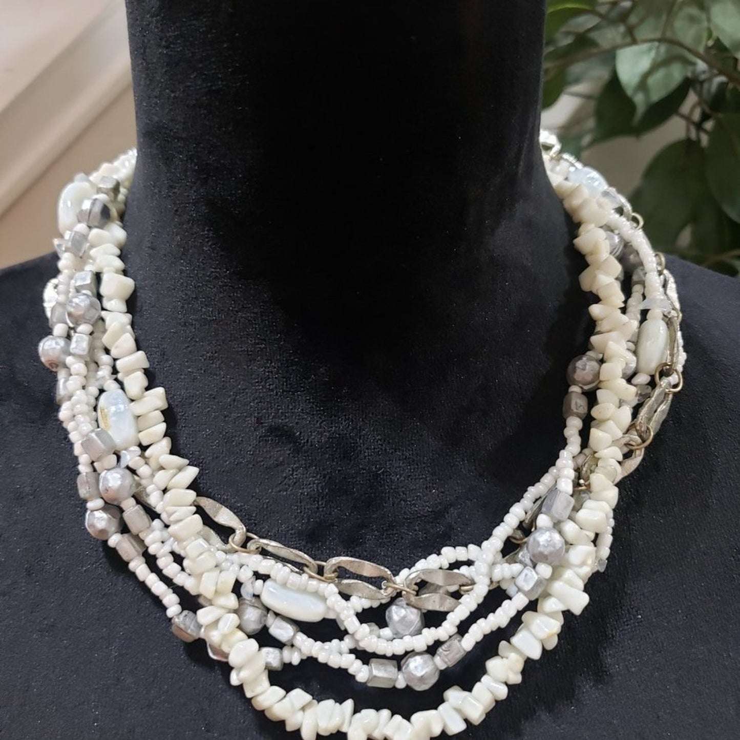 Women's White Multilayer Beaded Round Fashion Jewelry Necklace