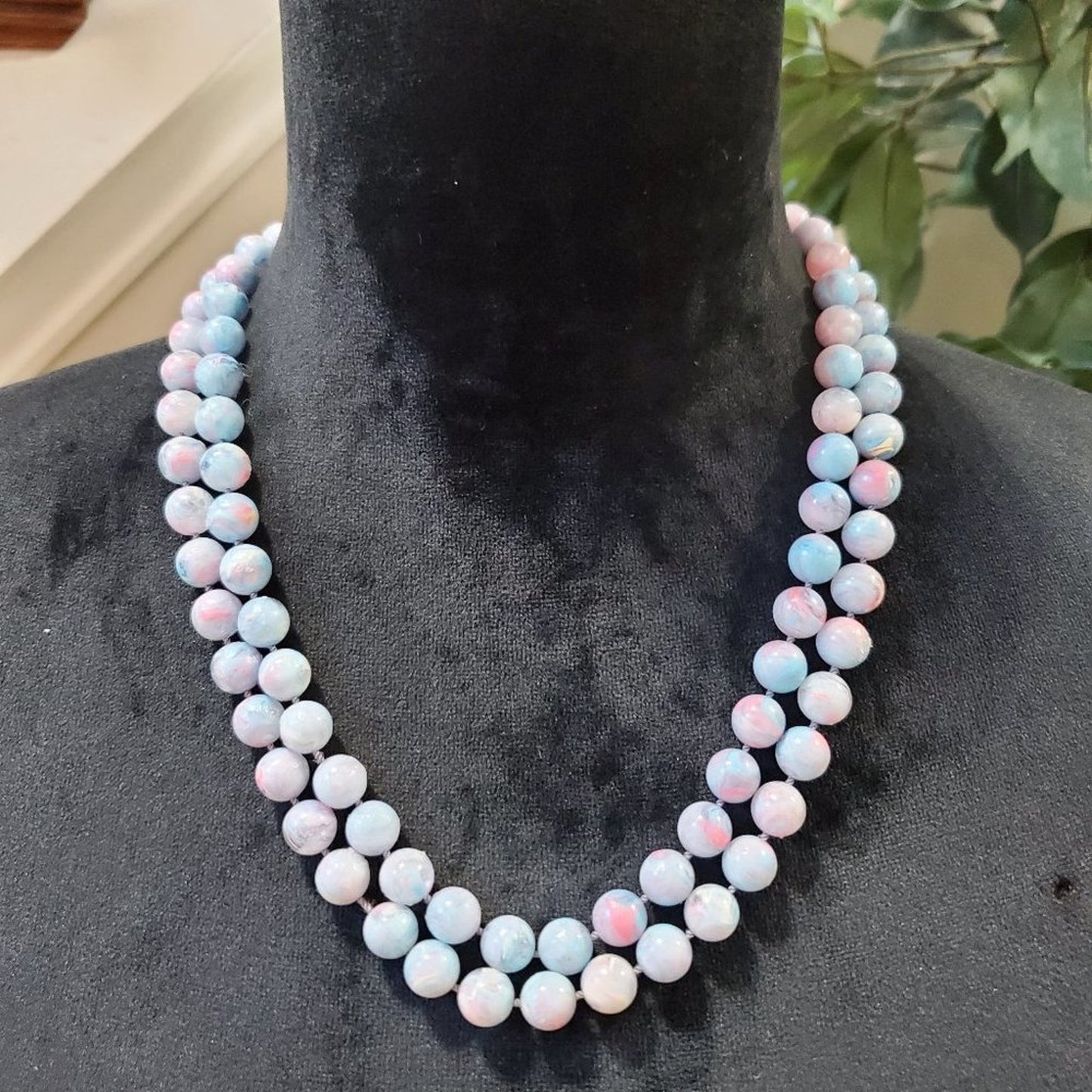 Women's Pink & White Two Layer Round Beaded Fashion Jewelry Necklace