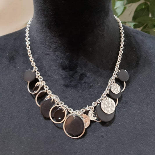 Womens Silver Black Round Rhinestone Collar Necklace & Earrings w/Lobster Clasp