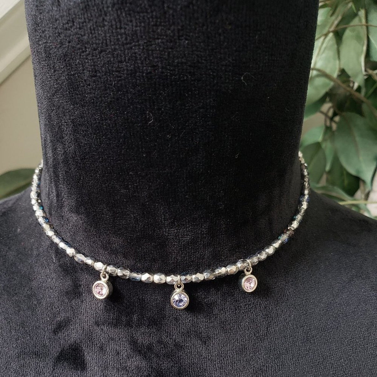 Amazing Crystals Stone Silver Tone Beaded Choker Necklace