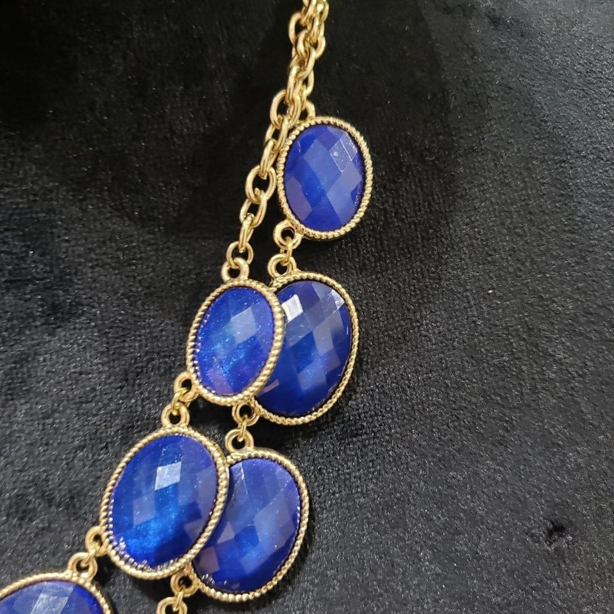 Womens Fashion Gold Tone Blue Cabochon Stone Colored Necklace with Lobster Clasp