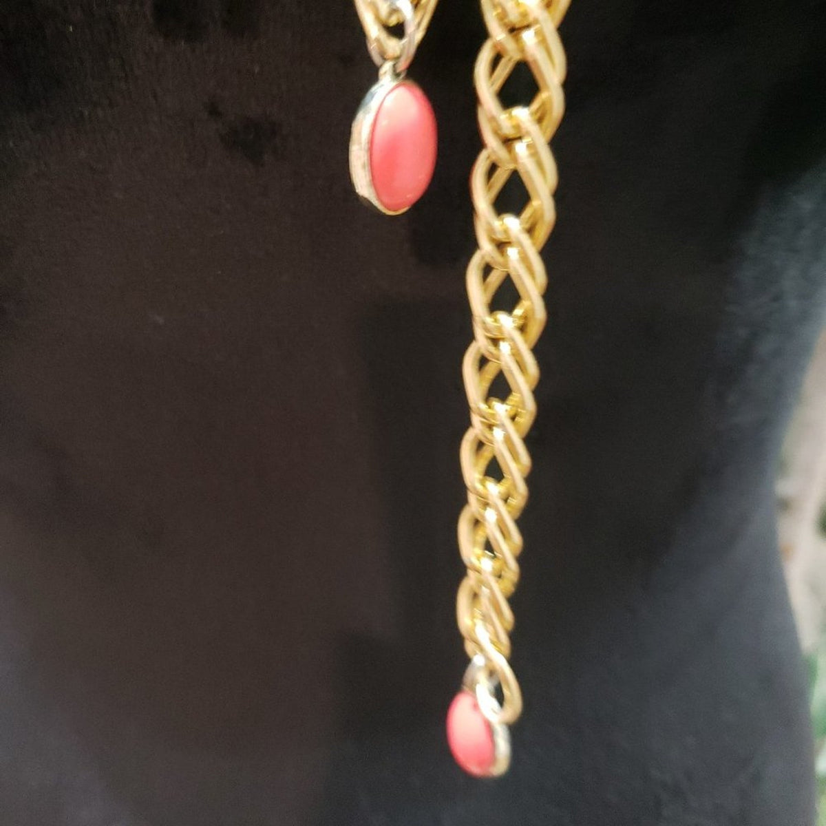 Gold Tone Tie a Knot Pink Chunki Gem Stone Lariat Style Long Chain Necklace