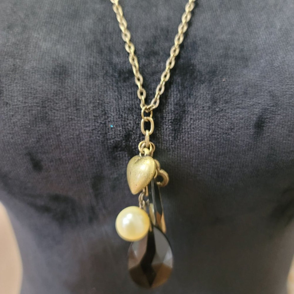CR Womens Labradorite Teardrop Pendant Charm Necklace