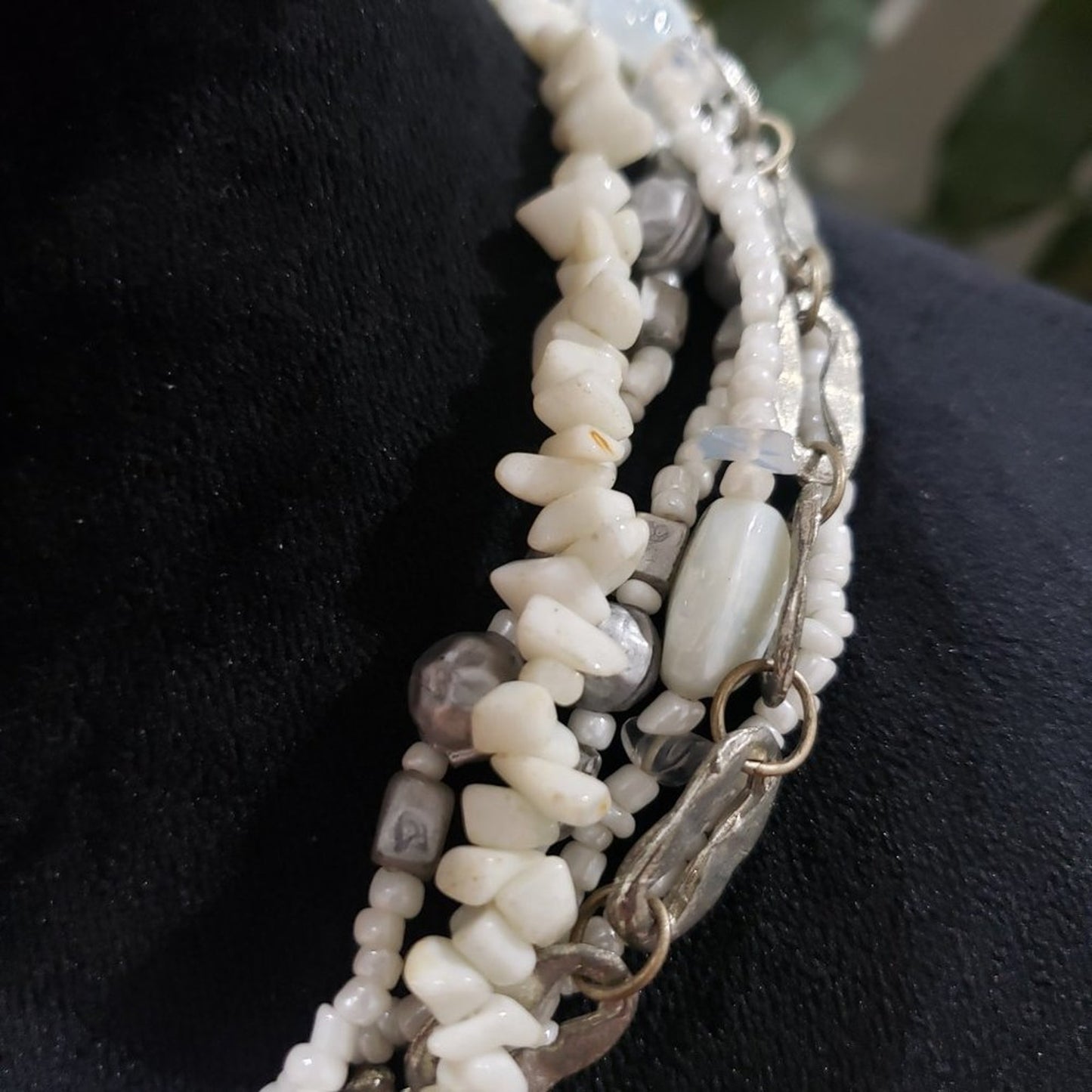 Women's White Multilayer Beaded Round Fashion Jewelry Necklace