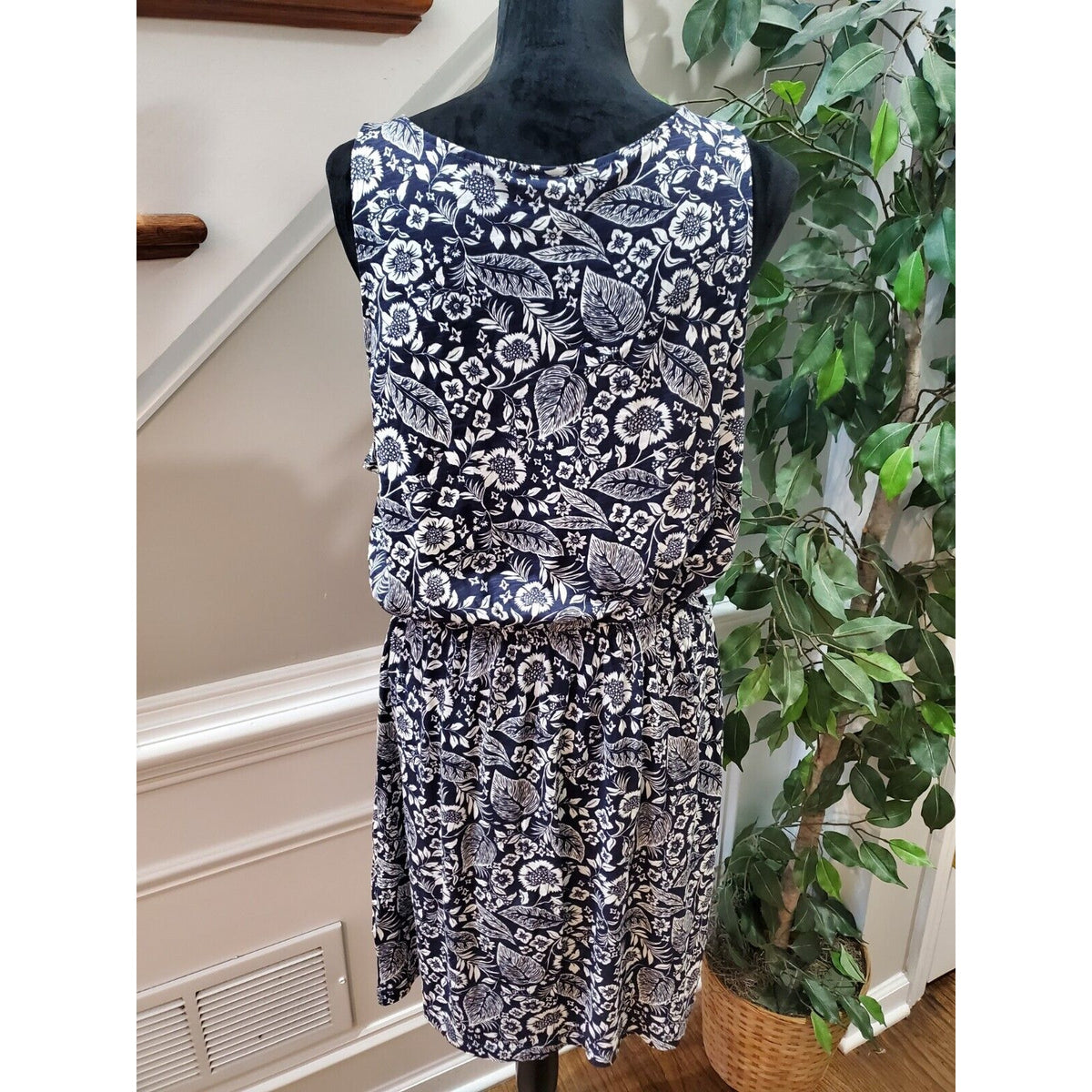Basic Basique Women Blue Floral Cotton Scoop Neck Sleeveless Knee Length Dress L