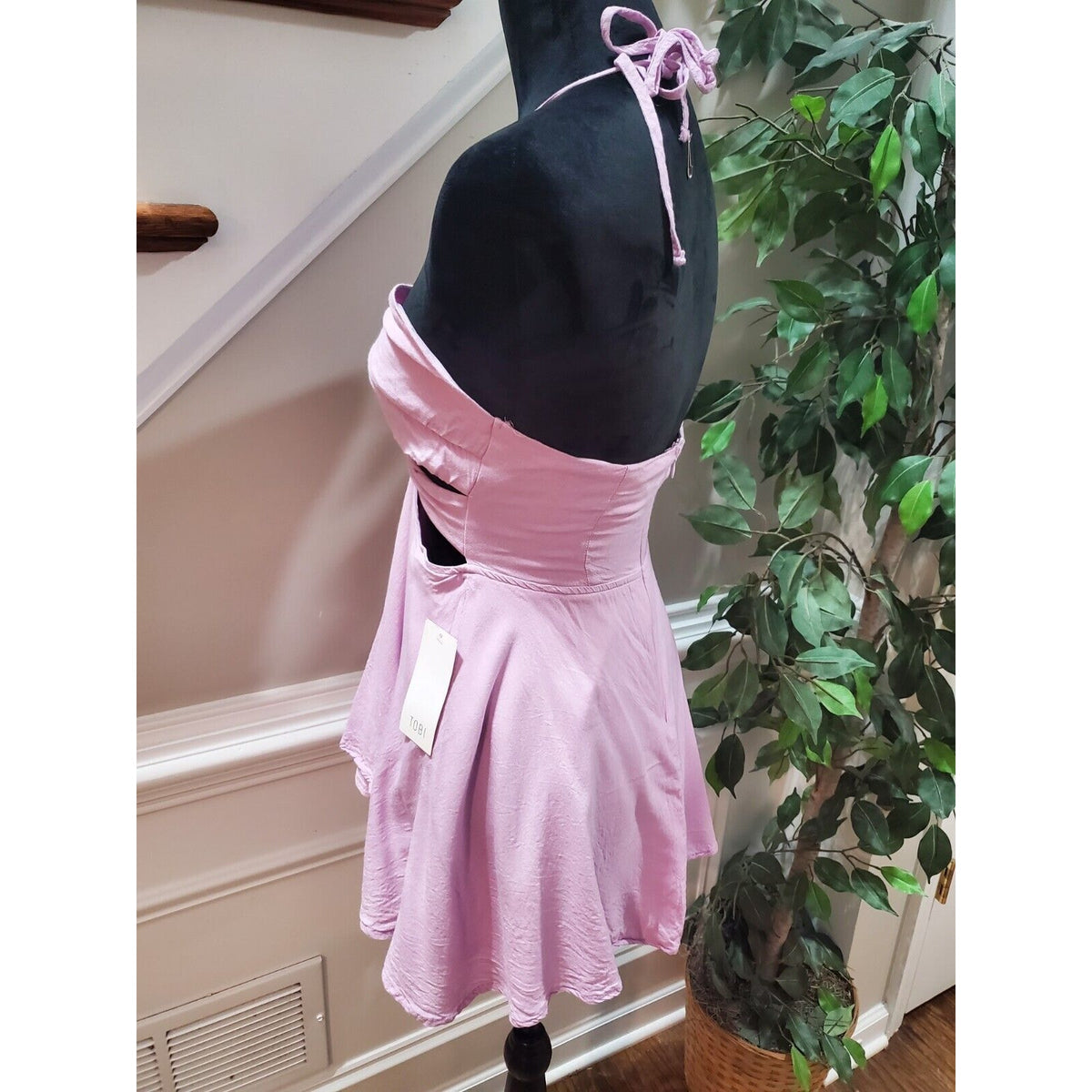 Tobi Women's Pink 100% Viscose Halter Neck Sleeveless Casual Top Blouse Size M