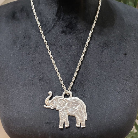 Women's Vintage Silver Tone Elephant Fashion Necklace