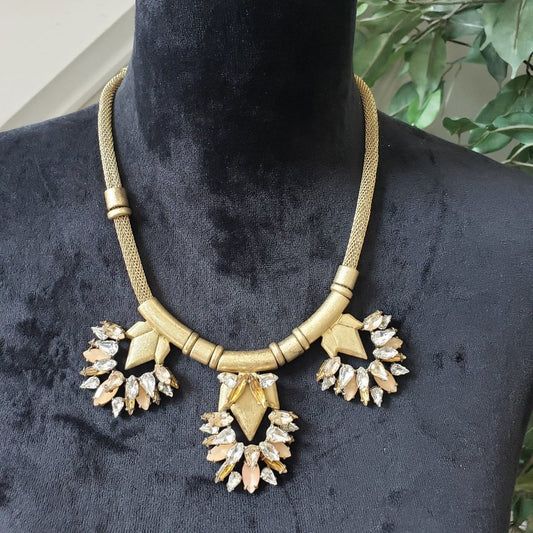 Women's Stella & Dot Matte Gold & White Neutral Stones Necklace
