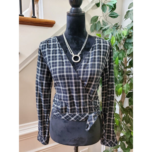 Abercrombie & Fitch Women Black & White Viscose V-Neck Long Sleeve Top Blouse S