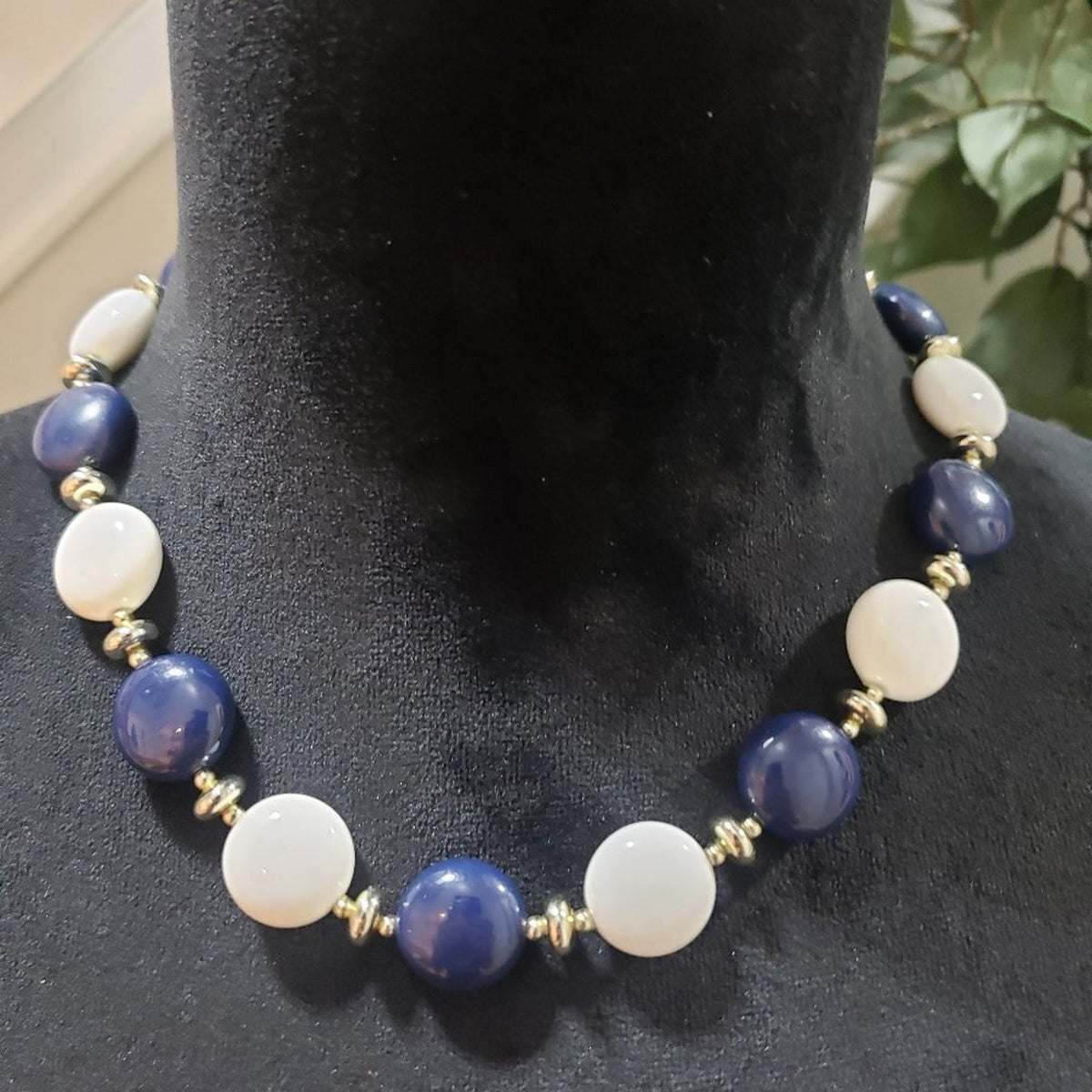 Women's Blue & White Round Shape Beaded Statement Lobster Clasp Necklace