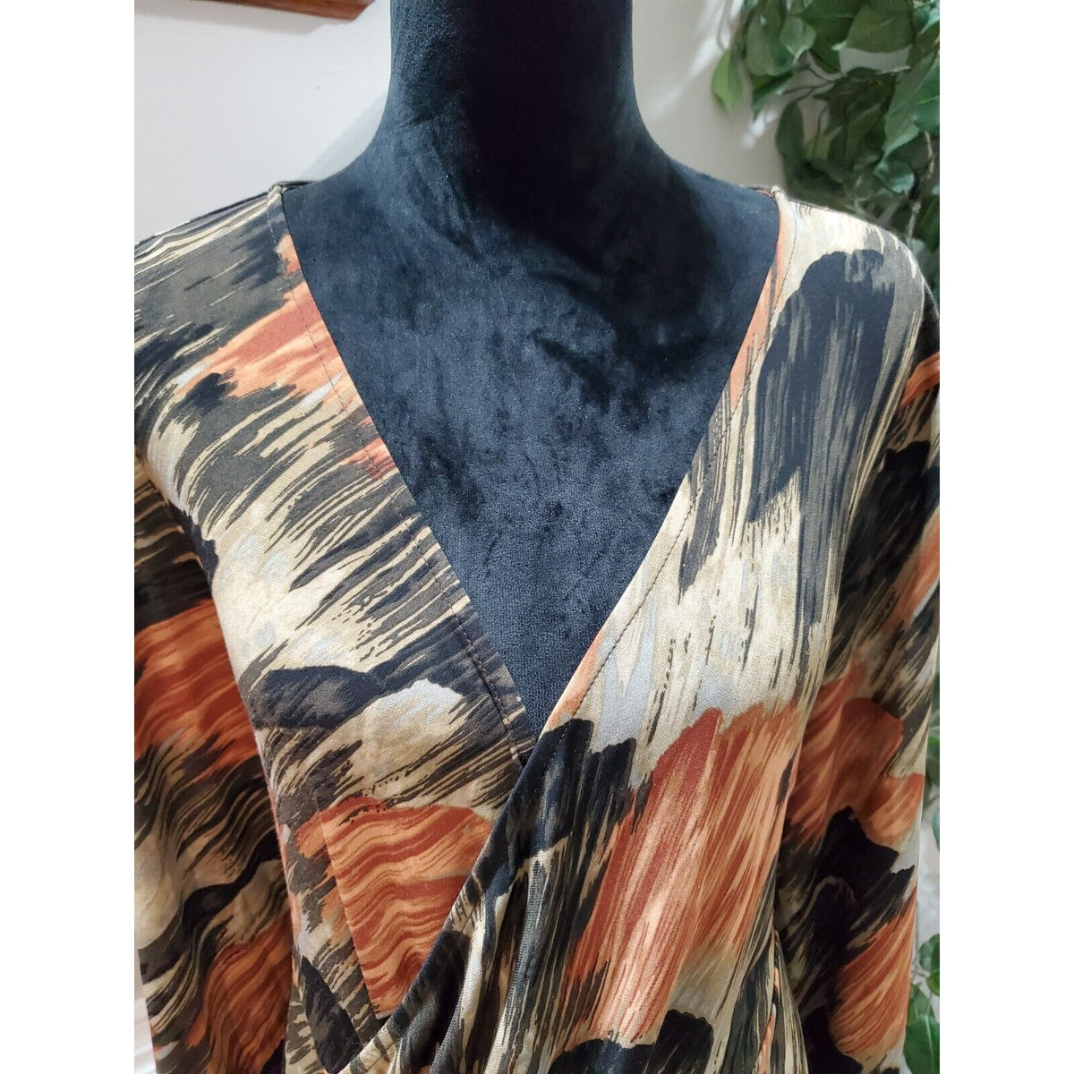 Lane Bryant Women's Multicolor Polyester V-Neck Long Sleeve Knee Length Dress 28