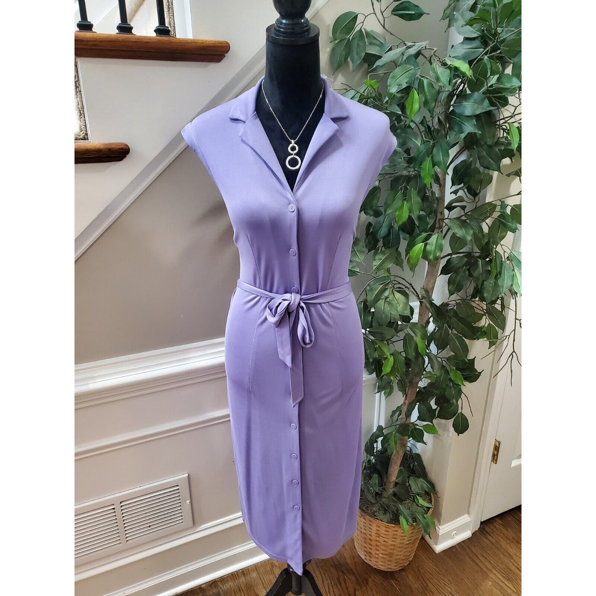 Casual Corner Women's Purple Rayon Neck Sleeveless Knee Length Dress Size Large