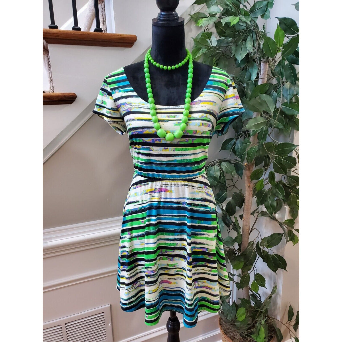 Stitch Clothing Co. Women Multicolor Round Neck Short Sleeve Knee Length Dress L