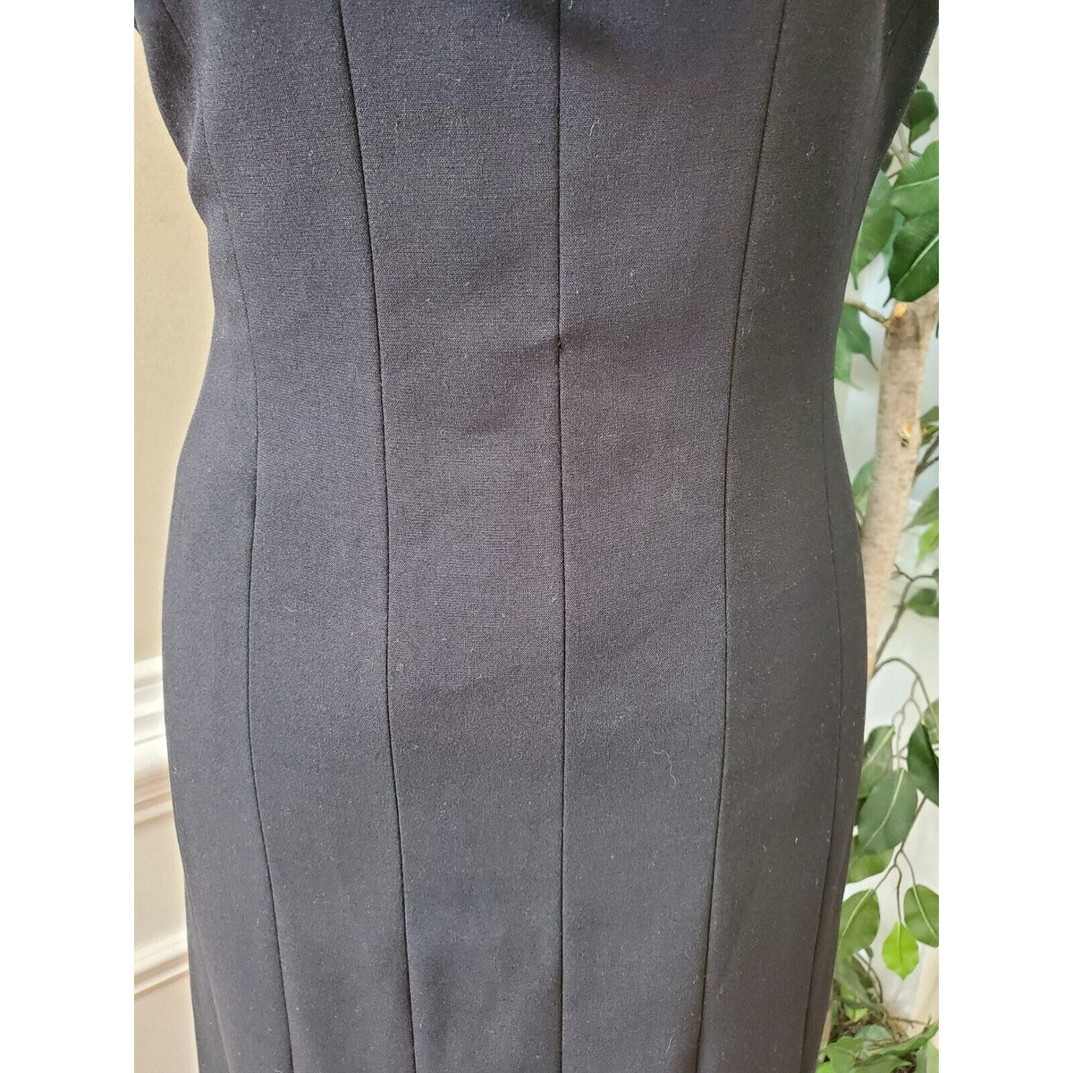 Calvin Klein Women's Black Polyester Round Neck Sleeveless Knee Length Dress 14
