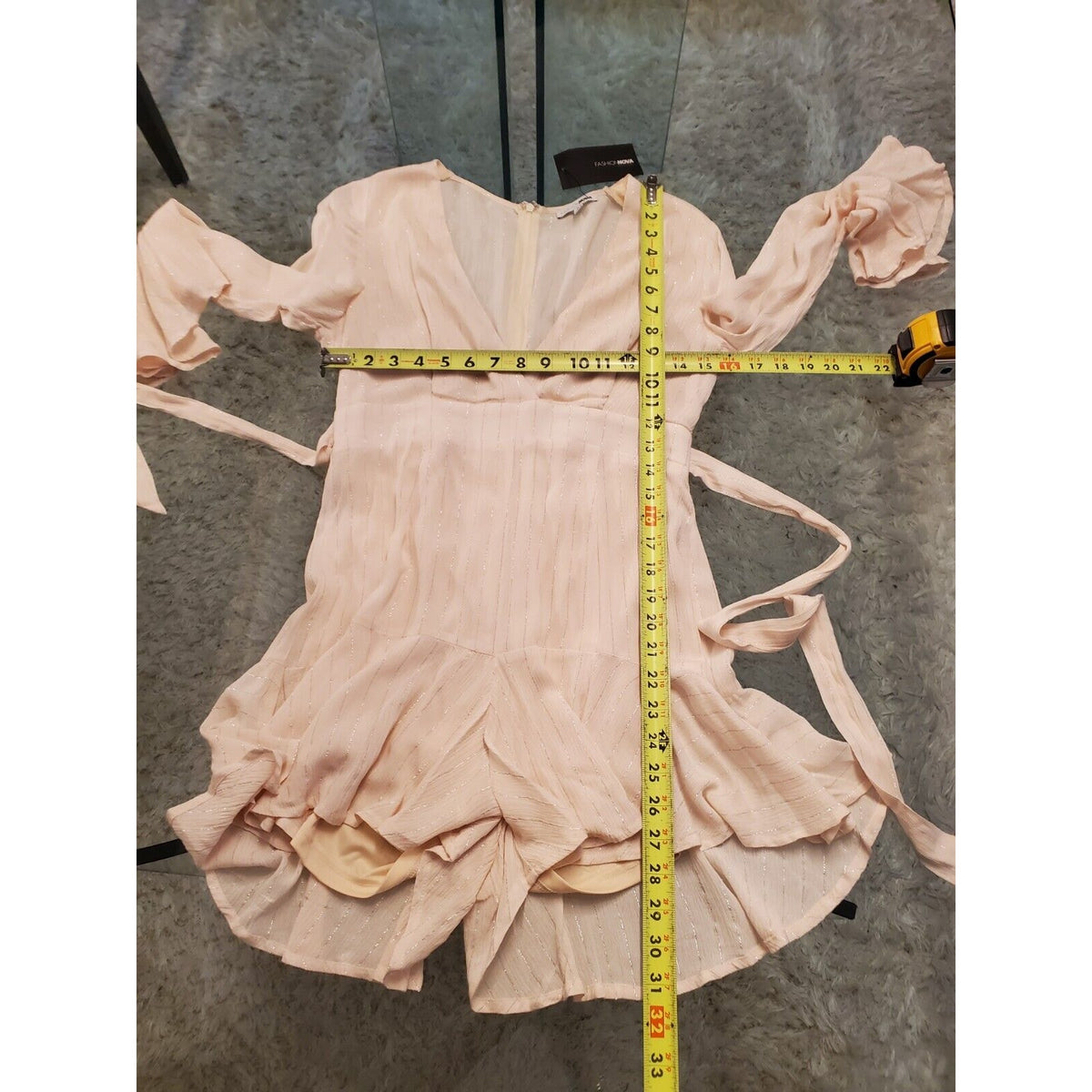 Fashion Nova Womens Ivory Striped 100% Rayon V Neck Long Sleeve 1 Piece Romper M