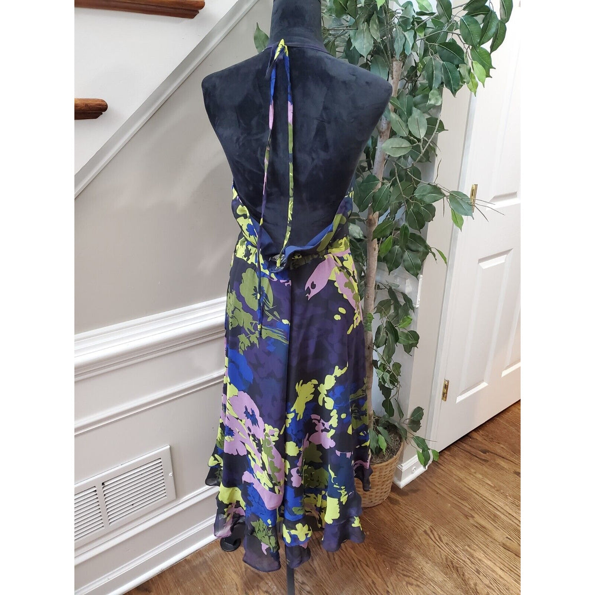 MM Couture Women's Floral Polyester V-Neck Sleeveless Knee Length Dress Size L