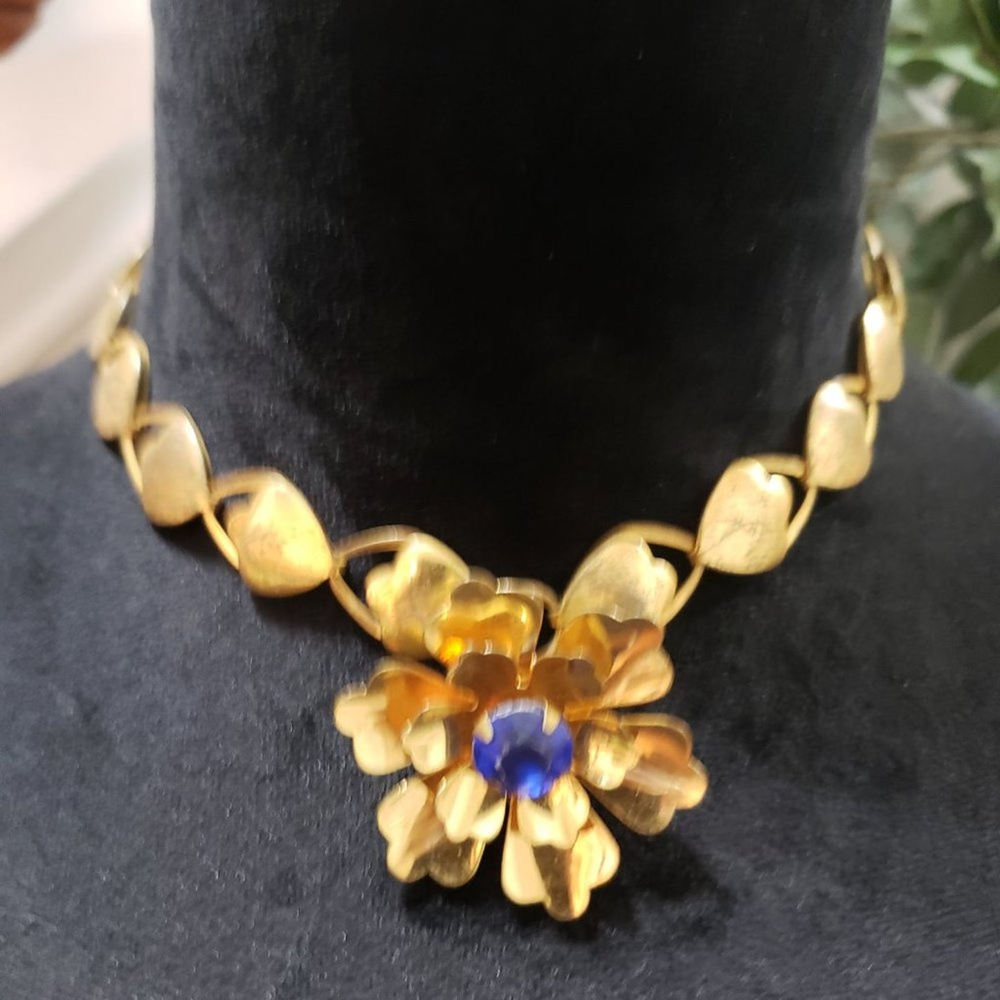 Women's Goldtone Blooming Brilliant Neutral Multi Flower Collar Necklace