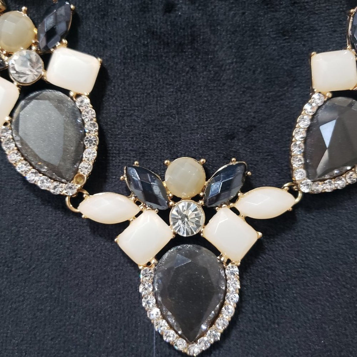 Women's Bohemia Glass Crystal Sweater Chain Beads Pendants Bib Statement Choker