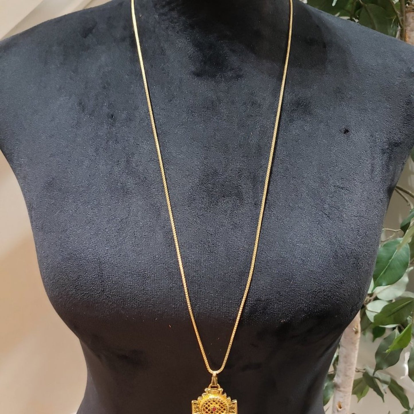 Women Gold Color Matte Gold Locket Pendant Set Necklace