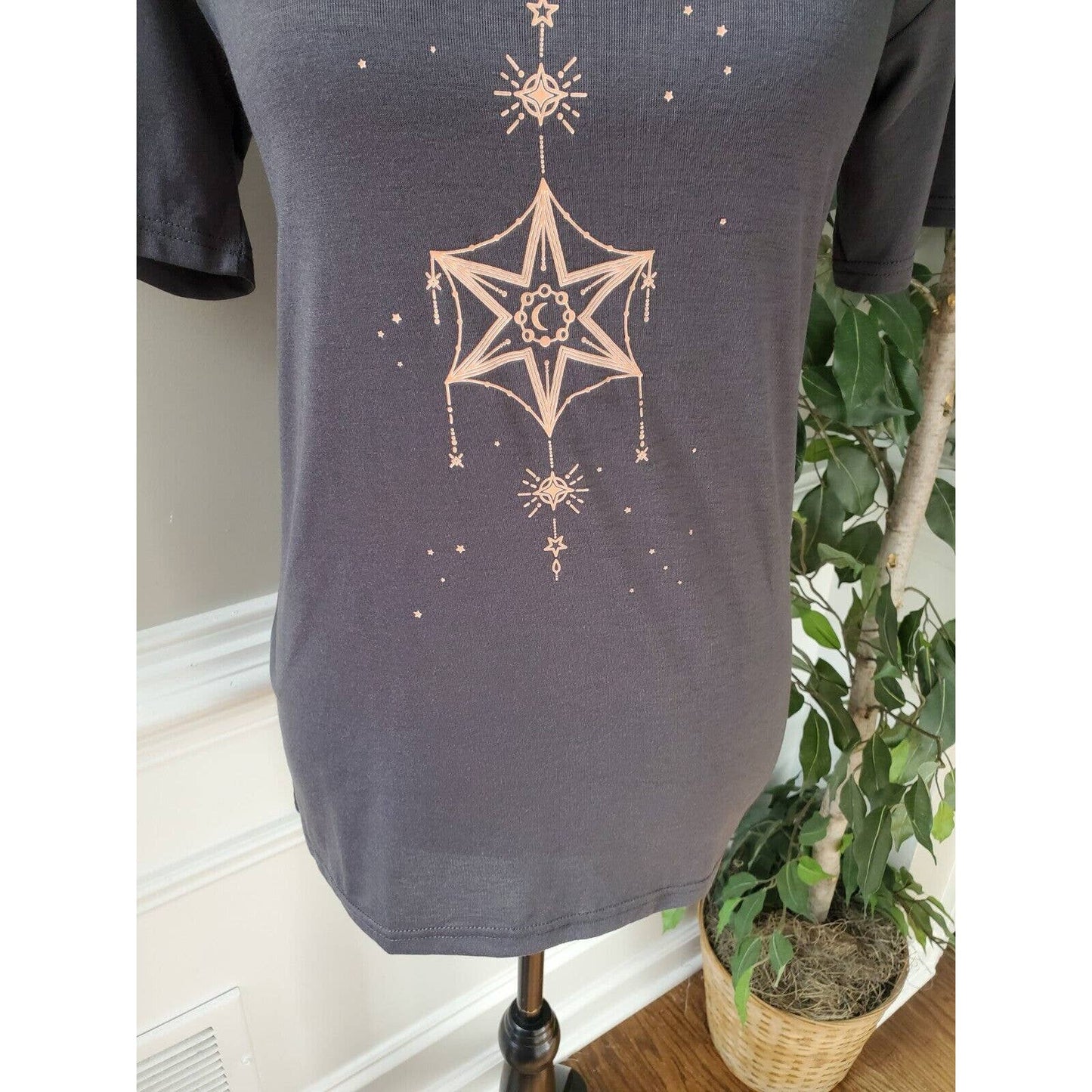 SHEIN Women's Gray Polyester Crew Neck Short Sleeve Casual Top Shirt Size Medium