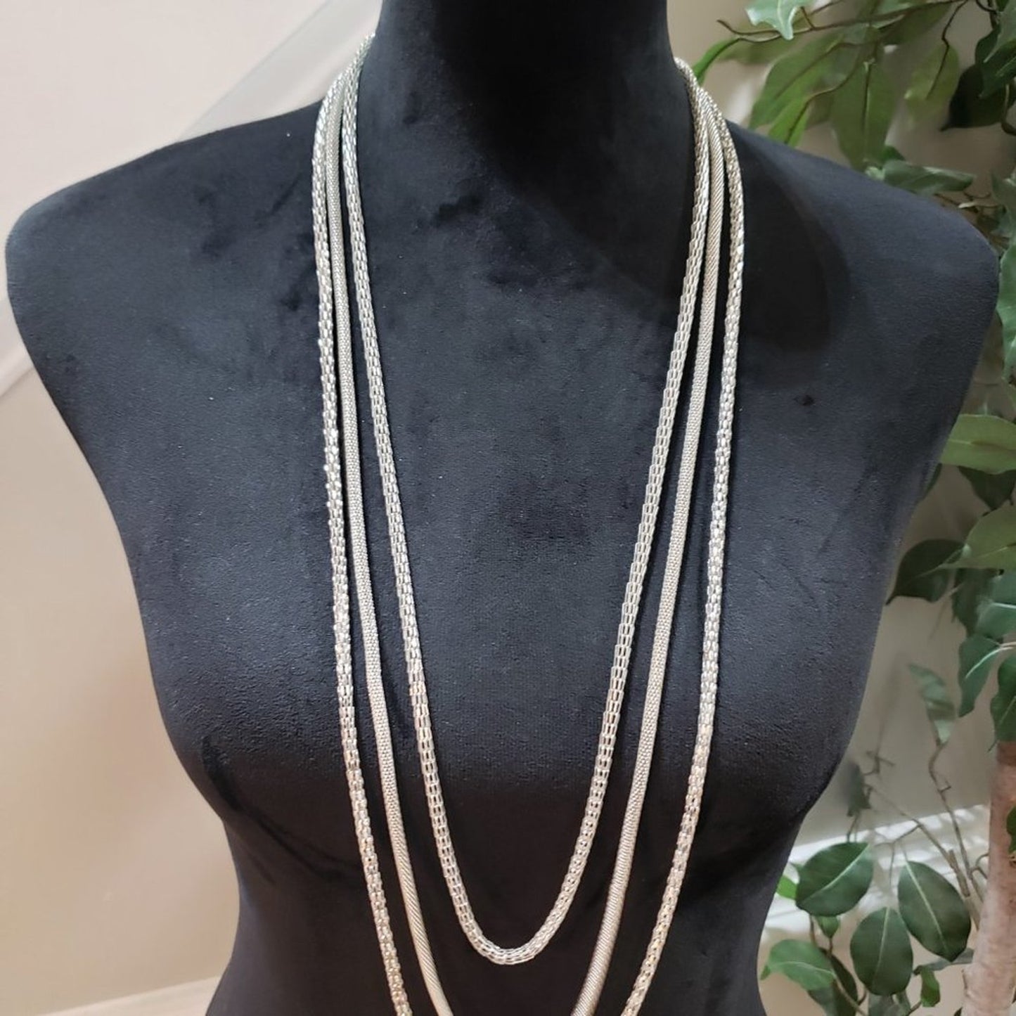 Womens Fashions Triple Layered Silver Chain Necklace Jewelry with Lobster Clasp