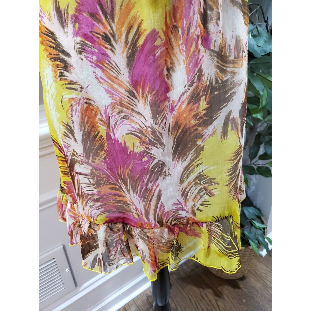 Charlotte Russe Women Yellow Polyester One Shoulder Off Knee Length Dress Size M