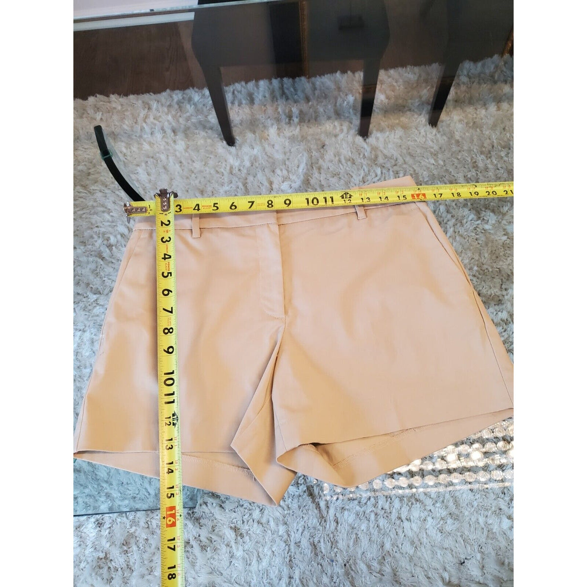 Ann Taylor The City Beige Khaki Solid Mid Rise Flat Front Chino Shorts 8 Petite