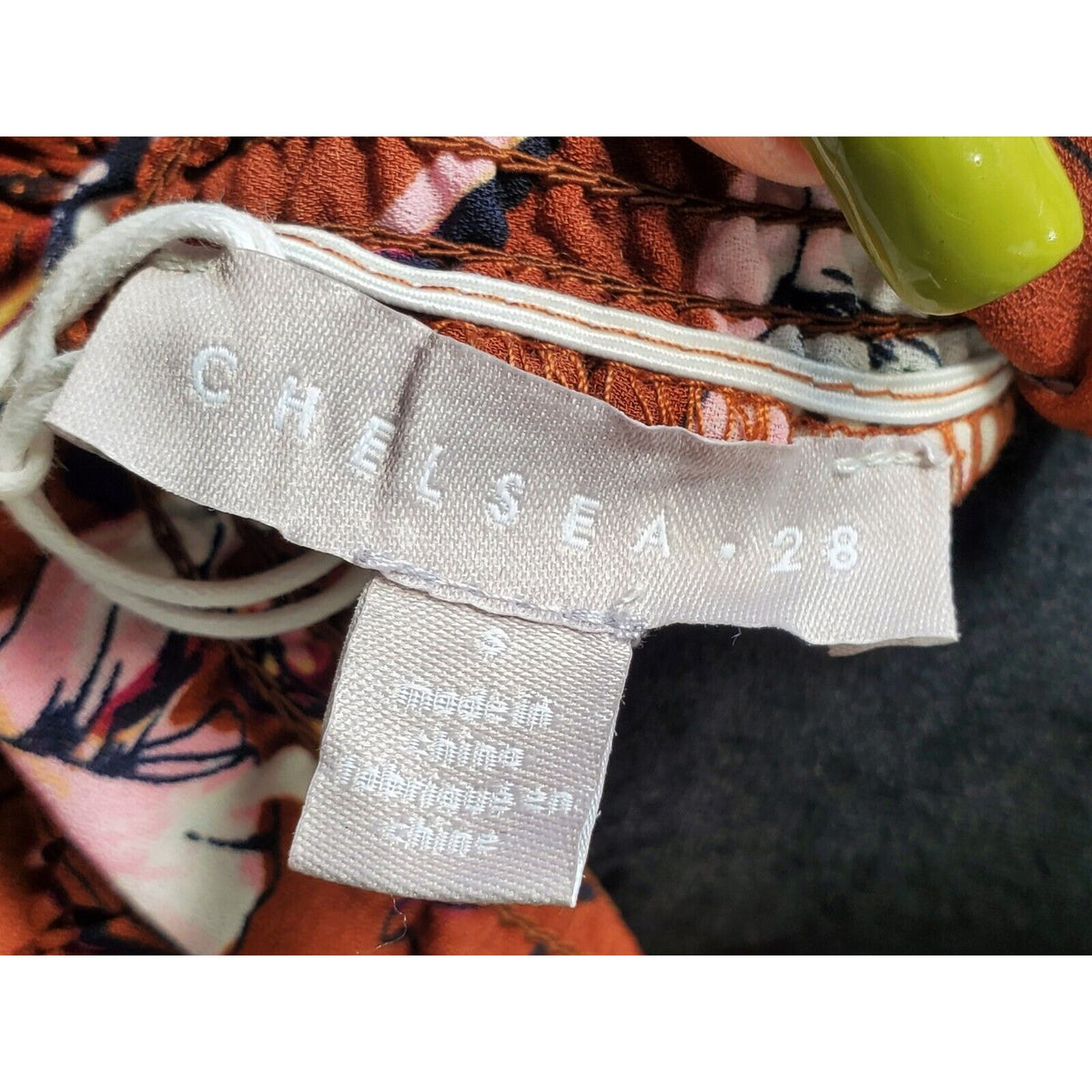 Chelsea. 28 Women Brown Floral Polyester Mock Neck Long Sleeve Top Blouse Size S