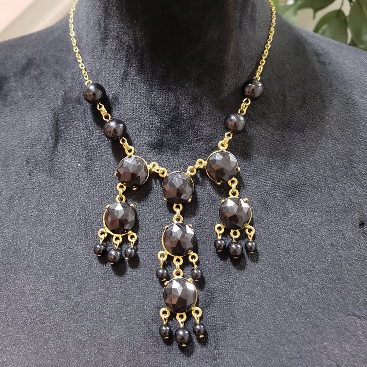 Womens Gold Tone Black Round Stone with Lobster Clasp Jewelry Necklace
