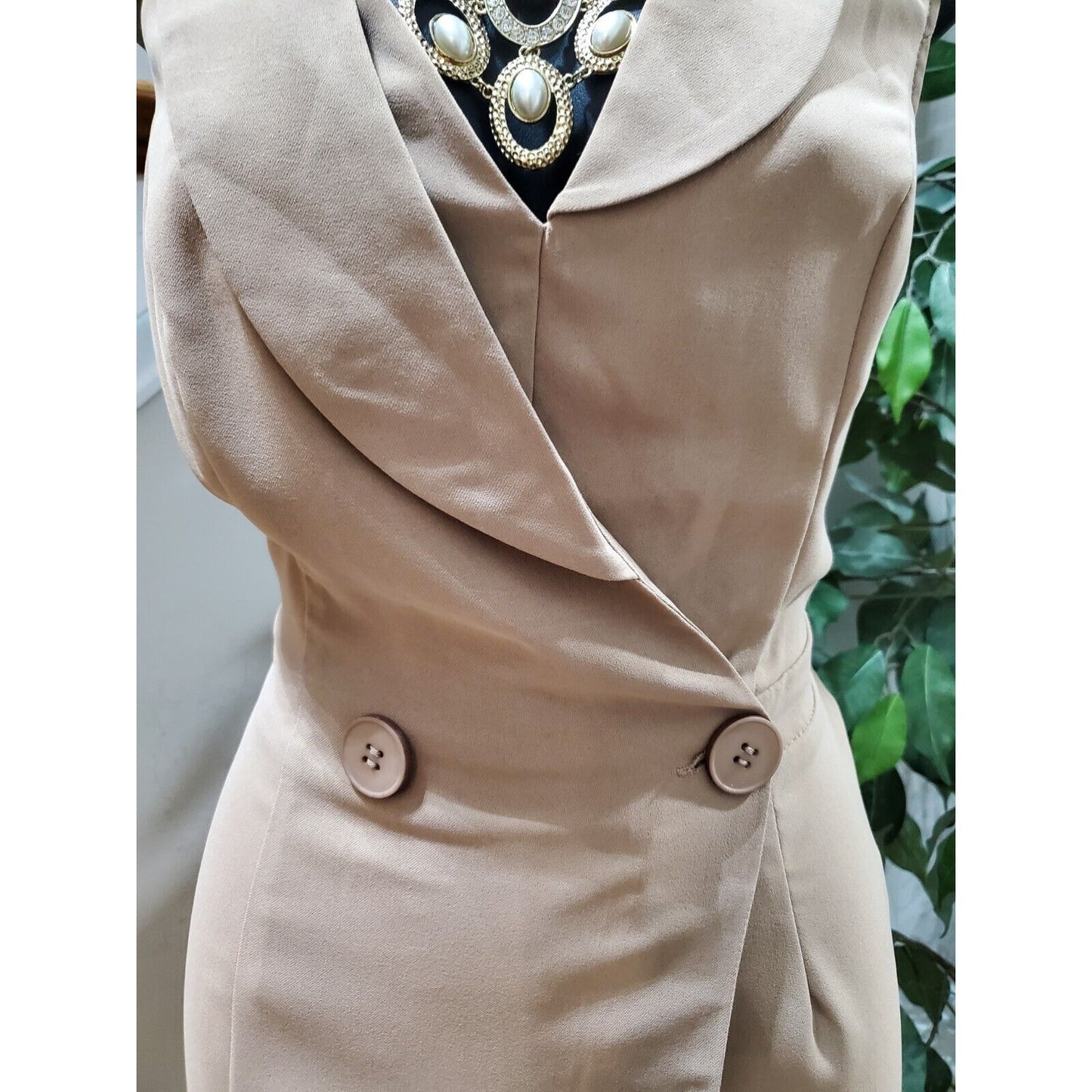 House Of Bailey Women's Cream 100% Polyester Sleeveless Wrap Romper Size Small